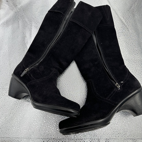Black Suede Women's Dansco Boots size 39 - Picture 1 of 4